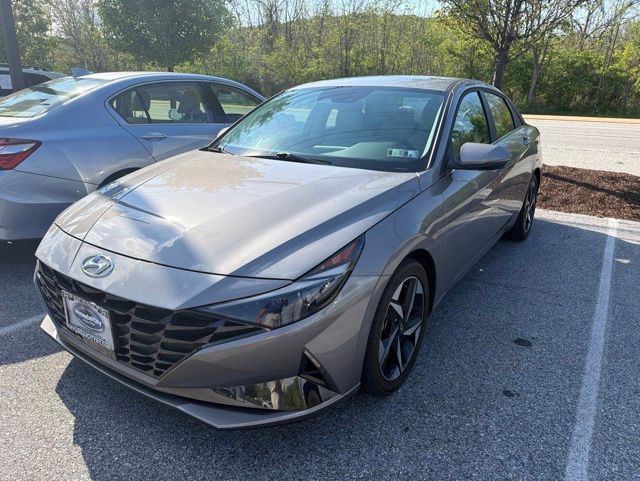 2022 Hyundai Elantra Hybrid Limited - 1