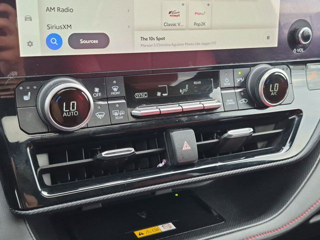 Used 2023 Toyota Highlander SUV