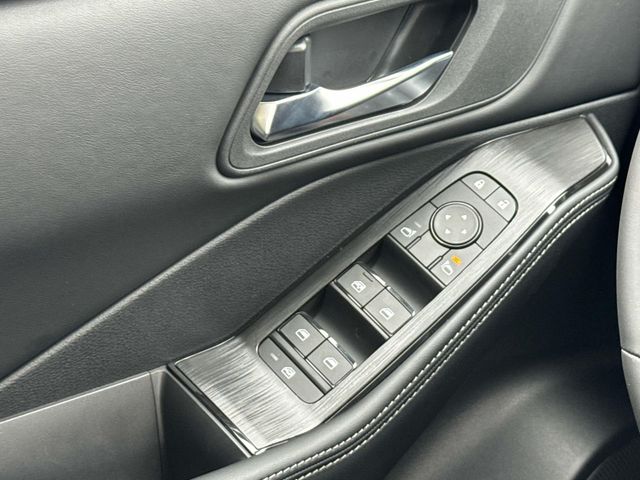 2026 Nissan Rogue SV - Photo 9
