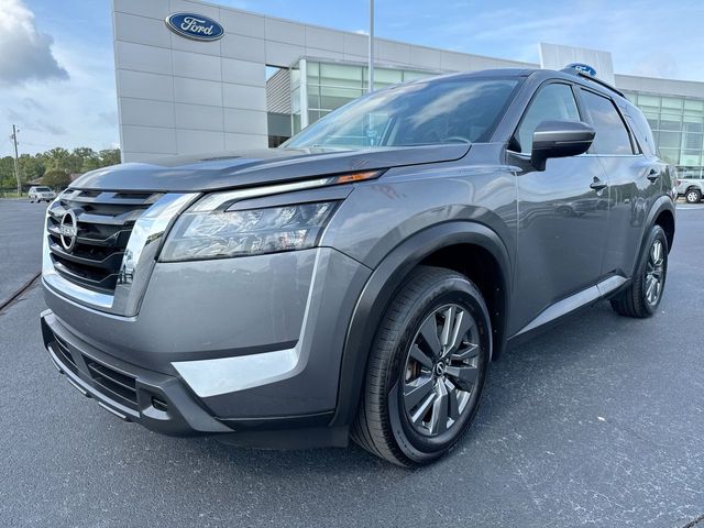  2024 Nissan Pathfinder SV FWD   
