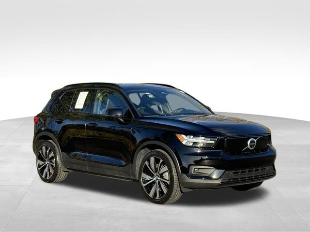 2022 Volvo XC40 Recharge Pure Electric P8 Plus 7