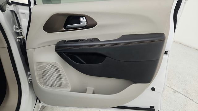 2017 Chrysler Pacifica Touring L Plus White at Parkway Family Mazda