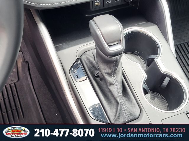Used Car 2023 Toyota Highlander Hybrid  Xle For Sale Under $40,000 In San Antonio, Texas