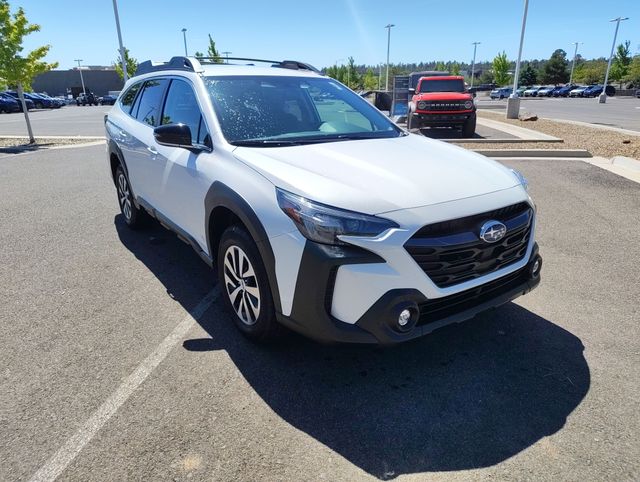 2024 Subaru Outback Premium's photo