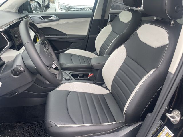 2026 Volkswagen Taos SEL - Photo 10