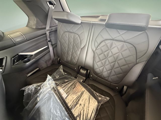 2026 BMW X7 40i - Photo 32