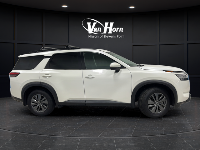 Used 2022 Pearl White Tricoat Nissan SV image 8