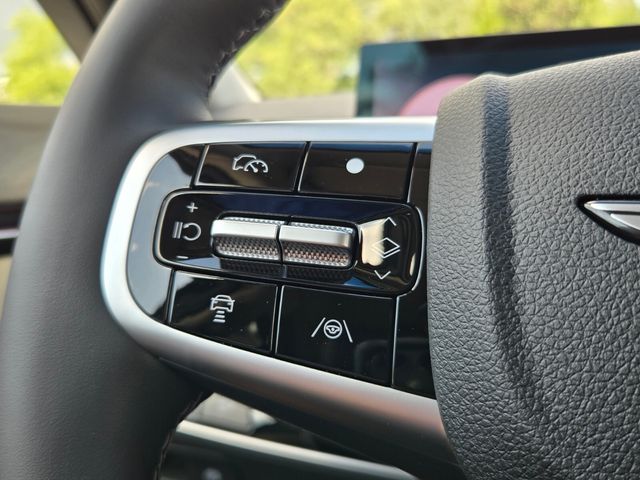2027 Genesis Gv70