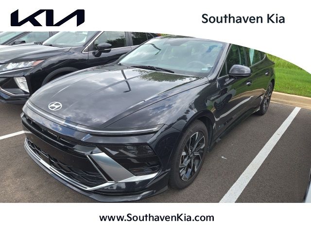 Carbon Blue 2025 Hyundai Sonata Sedan Front-Wheel Drive 8-Speed Automatic
