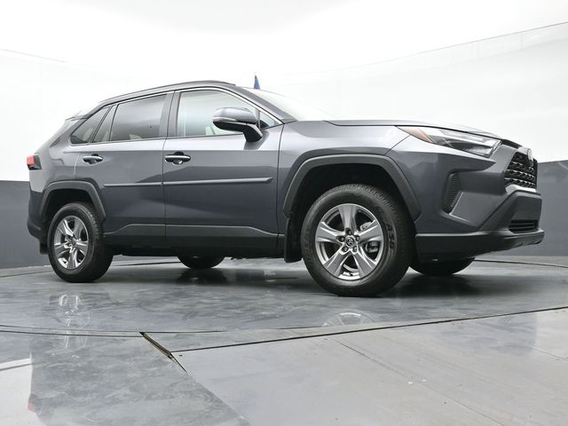 2024 Toyota RAV4 XLE 40