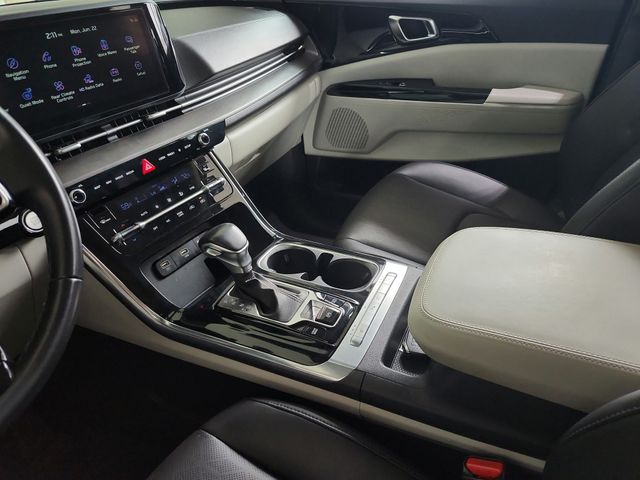 Used 2022 Kia Carnival Van