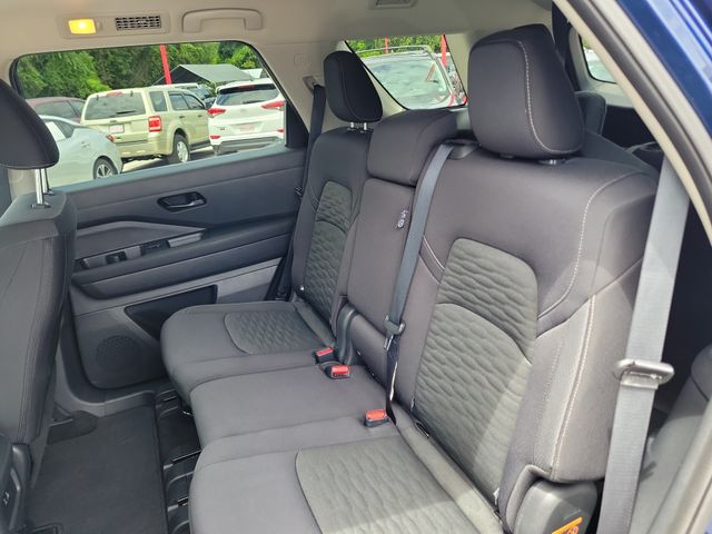 2025 Nissan Pathfinder SV - Photo 12