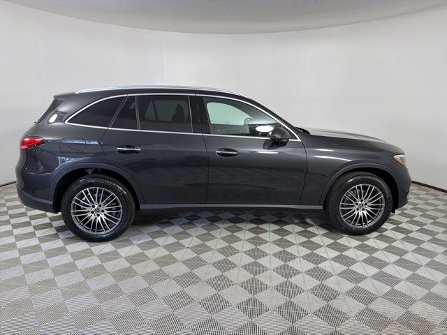 New 2026  Mercedes-Benz GLC 300 image 8