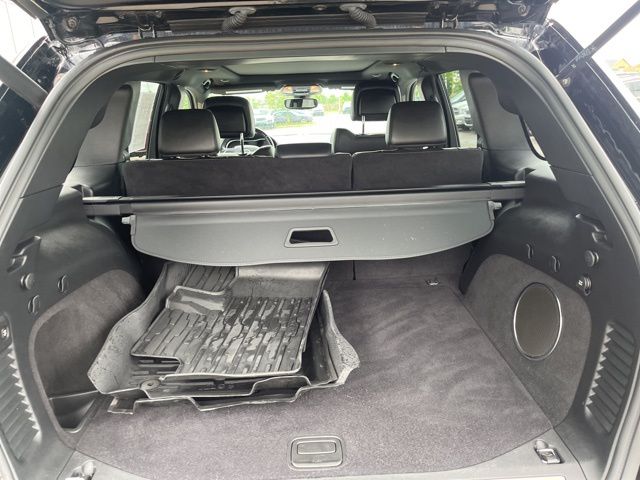 2021 Jeep Grand Cherokee Overland - Diamond Black exterior view 17