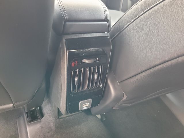 New 2026 Black Jeep Latitude image 7