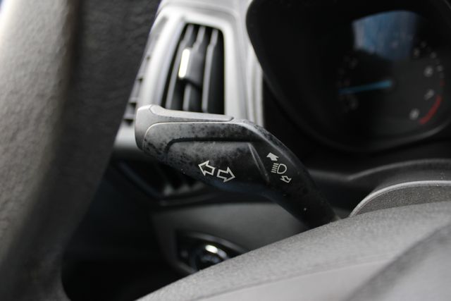 Used 2014 White Ford XL image 3