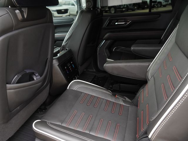 Used 2025 GMC Yukon SUV
