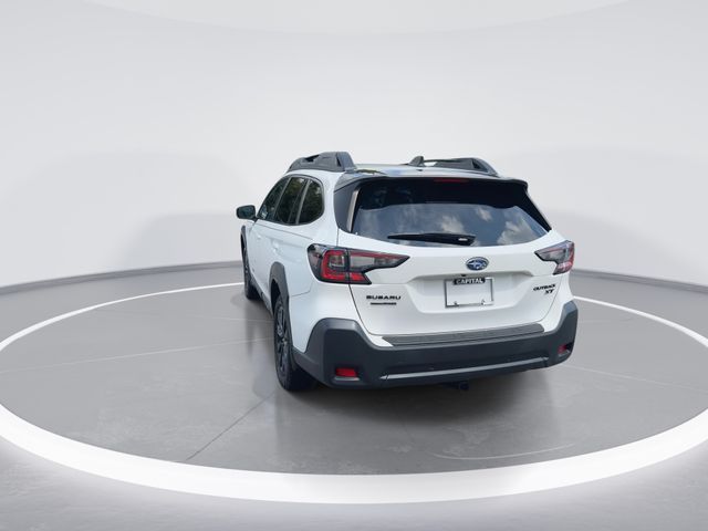 Used 2023 White Subaru Onyx Edition XT image 7