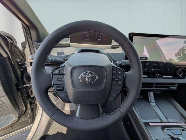 2026 Toyota bZ XLE - Photo 18
