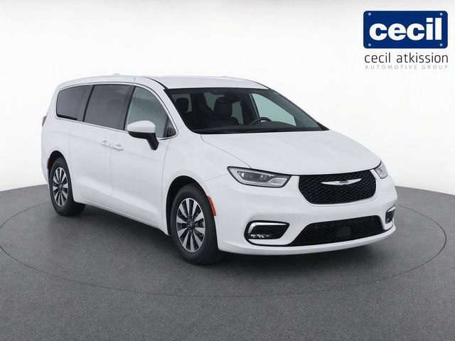 Bright White Clearcoat 2023 Chrysler Pacifica Hybrid Minivan Front-Wheel Drive Continuously Variable Transmission
