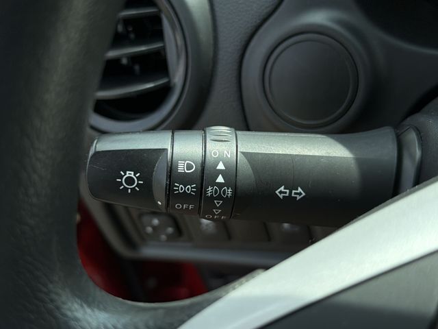Used 2024  Mitsubishi ES image 29