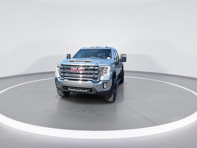 Used 2022 Silver GMC SLE image 4