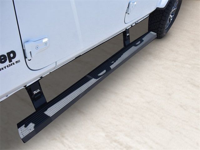 New Car 2025 Jeep Gladiator  Sport S For Sale Under $50,000 In Austin, Texas