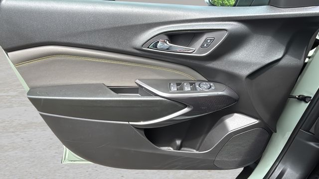 Used 2026 Green Chevrolet ACTIV image 17