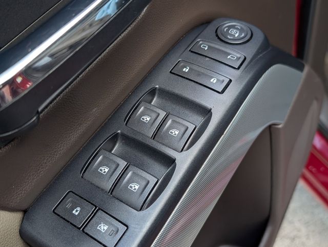 Used 2018 Red Chevrolet LT image 11