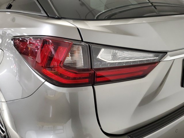 Used 2020 Silver Lexus 350 image 38