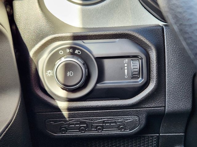 2025 Jeep Wrangler Sport photo