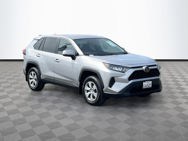 2022 Toyota RAV4 LE FWD