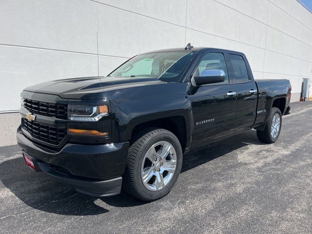 used 2018 Chevrolet Silverado 1500 Custom 4D Double Cab