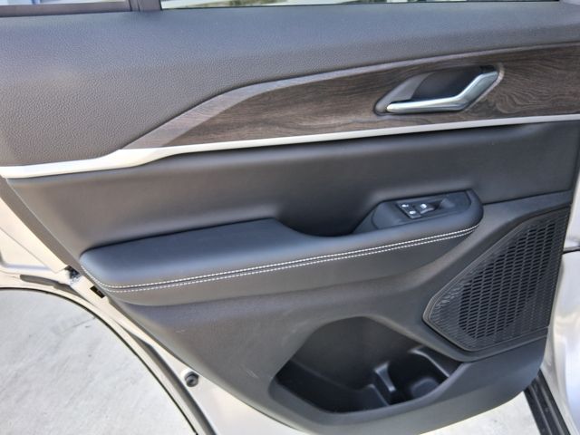 New 2026 Silver Jeep Altitude image 20