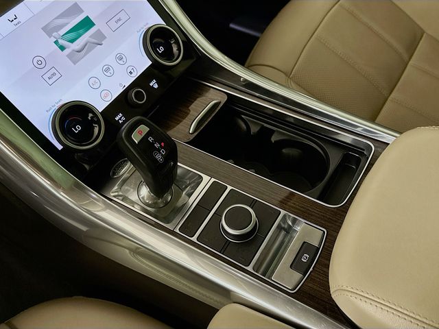 Thumbnail: 2020 Land Rover Range Rover Sport - 17