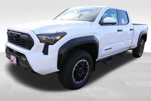 2024 Toyota Tacoma TRD Off-Road 19