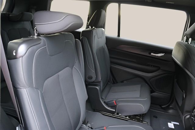 New Car 2025 Jeep Grand Cherokee L  Laredo X For Sale Under $35,000 In Austin, Texas