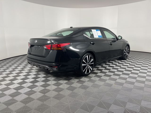 2022 Nissan Altima 2.5 SR 10