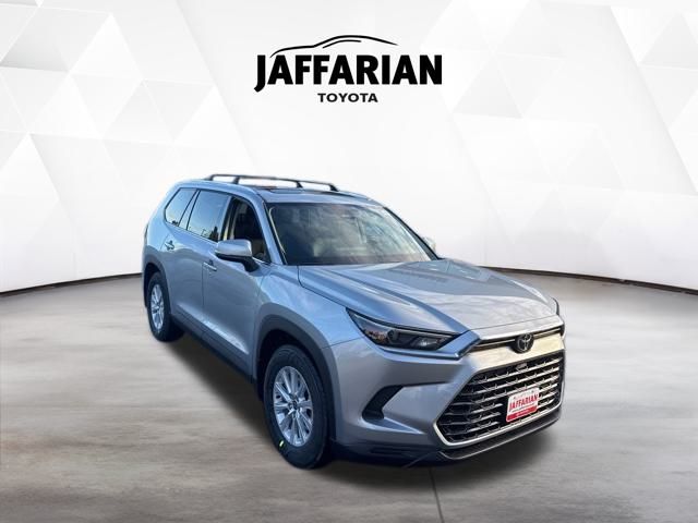 2026 Toyota Grand Highlander XLE's photo