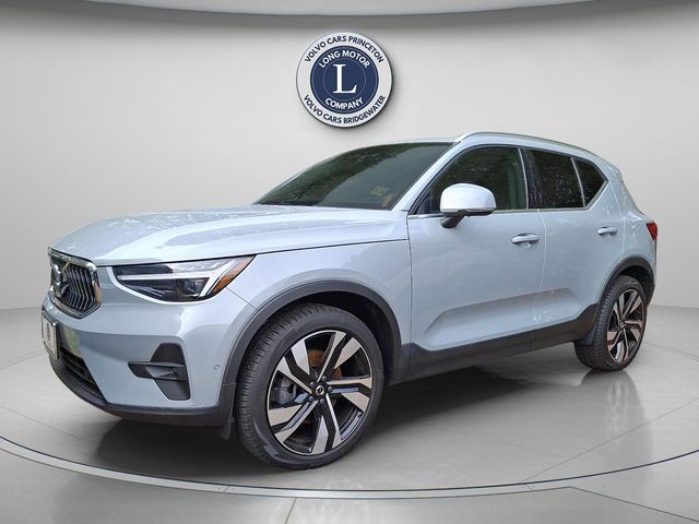 Gray Metallic 2025 Volvo XC40 SUV / Crossover All-Wheel Drive Automatic