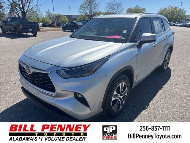 2023 Toyota Highlander XLE FWD