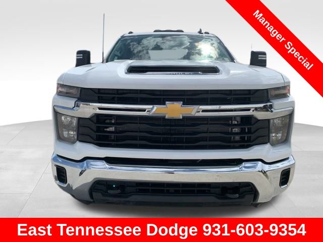 2024 Chevrolet Silverado 3500HD LT photo