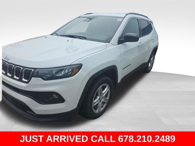 Bright White Clearcoat 2023 Jeep Compass SUV / Crossover Four-Wheel Drive 8-Speed Automatic