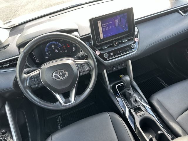 2023 Toyota Corolla Cross XLE 14