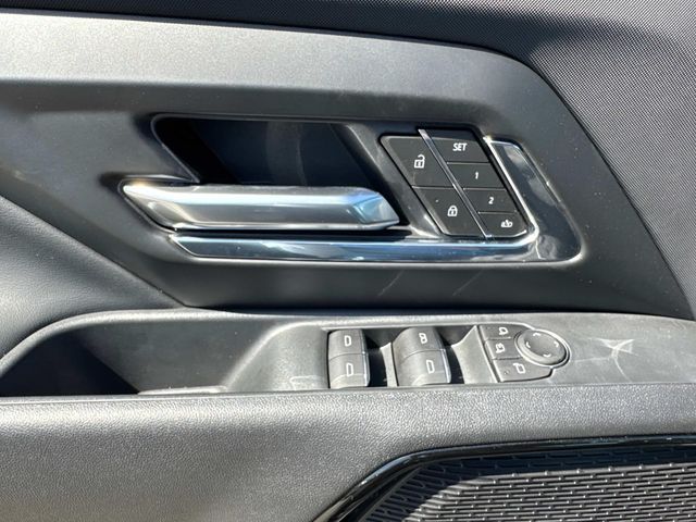 2025 Chevrolet Silverado EV LT - 11