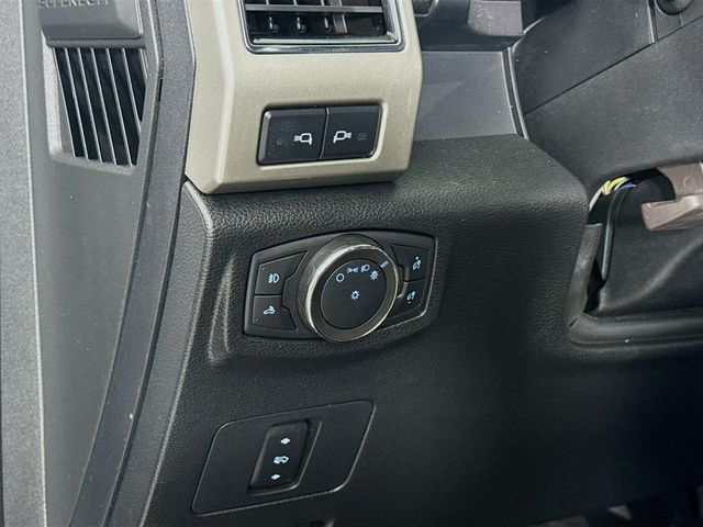 2019 Ingot Silver Ford Super Duty F-250 SRW Lariat 4X4 Truck
