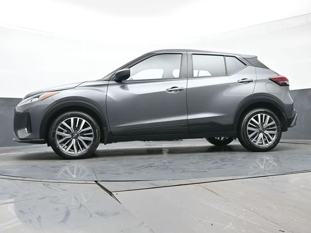 2022 Nissan Kicks SV 28