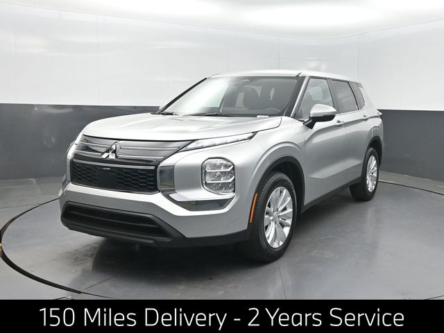 Alloy Silver Metallic 2026 Mitsubishi Outlander SUV / Crossover Front-Wheel Drive Continuously Variable Transmission