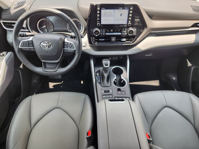 2022 Toyota Highlander XLE Gray at Toyota of Victoria