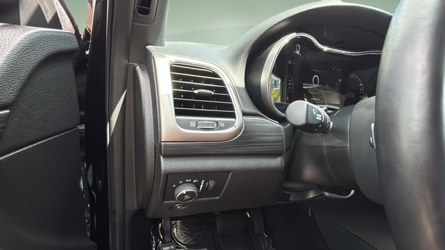 Used 2022 Black Jeep Laredo X image 21